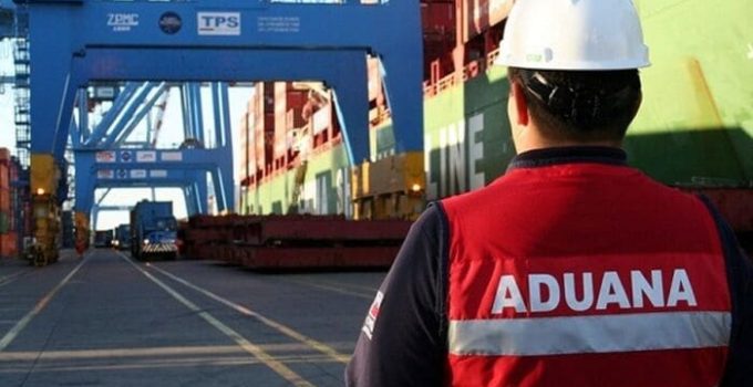 Cuándo me pueden cobrar Aduanas en España
